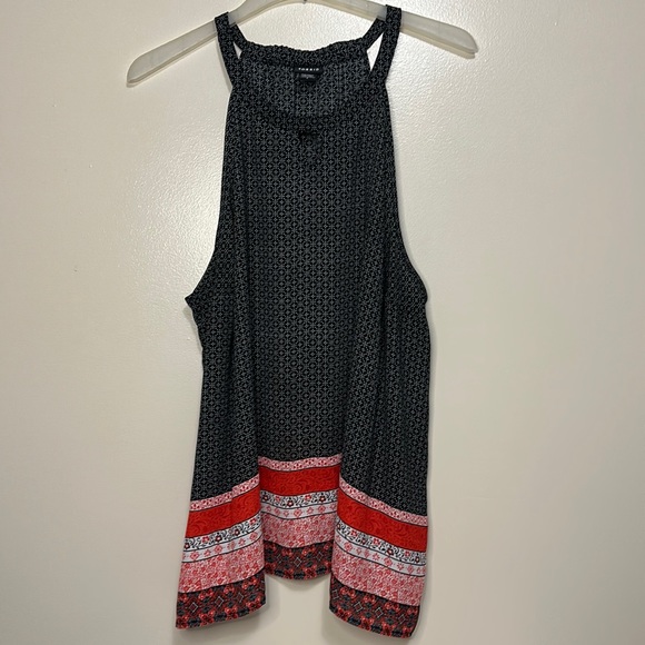 Torrid Women’s Sleeveless Black Pattern w/ Stripes Bottom Top Size 2X - Picture 2 of 6